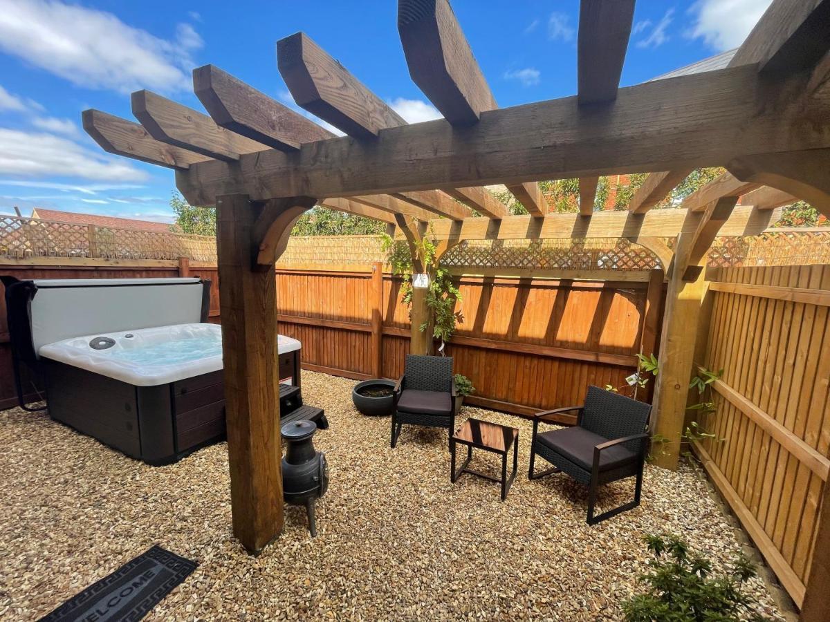Coach House & Hot Tub Nr Bicester Village Dış mekan fotoğraf